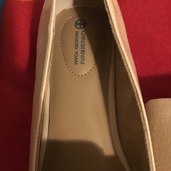🔥🔥NWOT, GIANI BERNINI, SIZE 8M, NO BOX, BEAUTIFUL PENNY LOAFERS - Picture 4 of 5